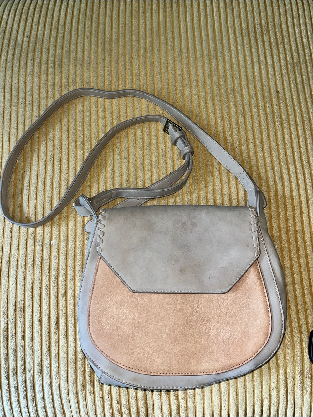 Women’s Two-Tone Crossbody Bag in Taupe and Blush